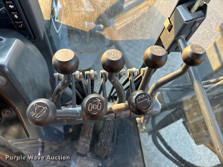 image for item DO1685 2006 John Deere 770D motor grader