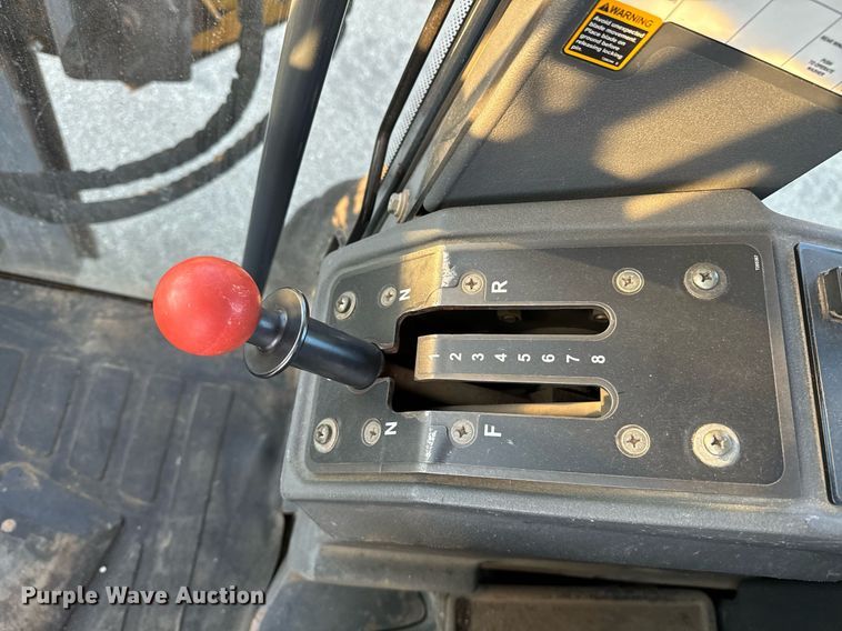 image for item DO1685 2006 John Deere 770D motor grader