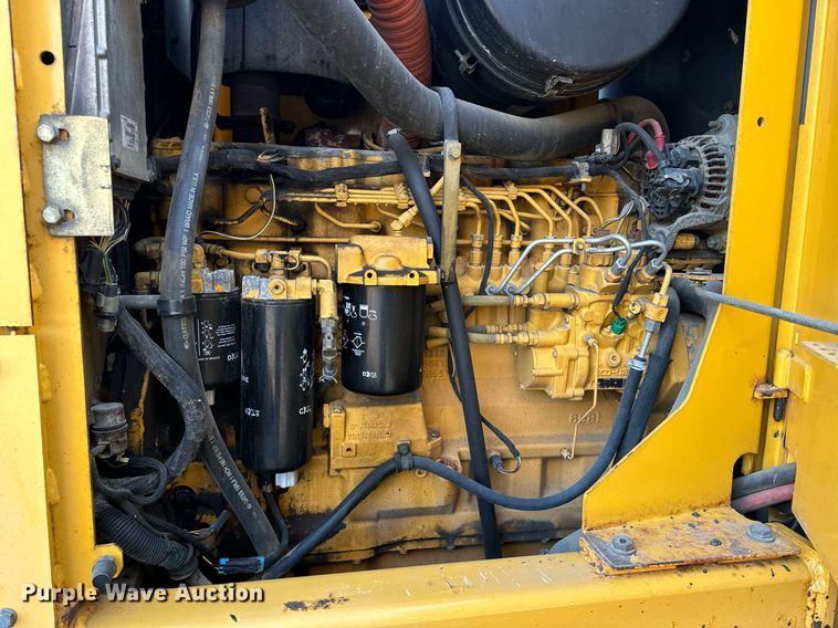 image for item DO1685 2006 John Deere 770D motor grader