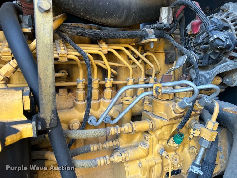 image for item DO1685 2006 John Deere 770D motor grader