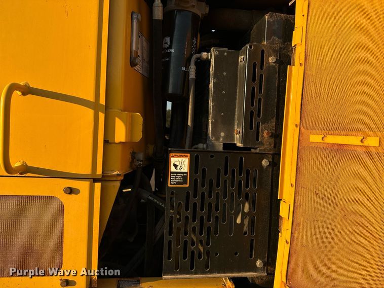 image for item DO1685 2006 John Deere 770D motor grader