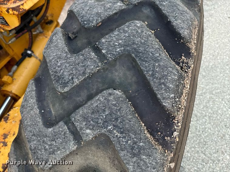 image for item DO1685 2006 John Deere 770D motor grader