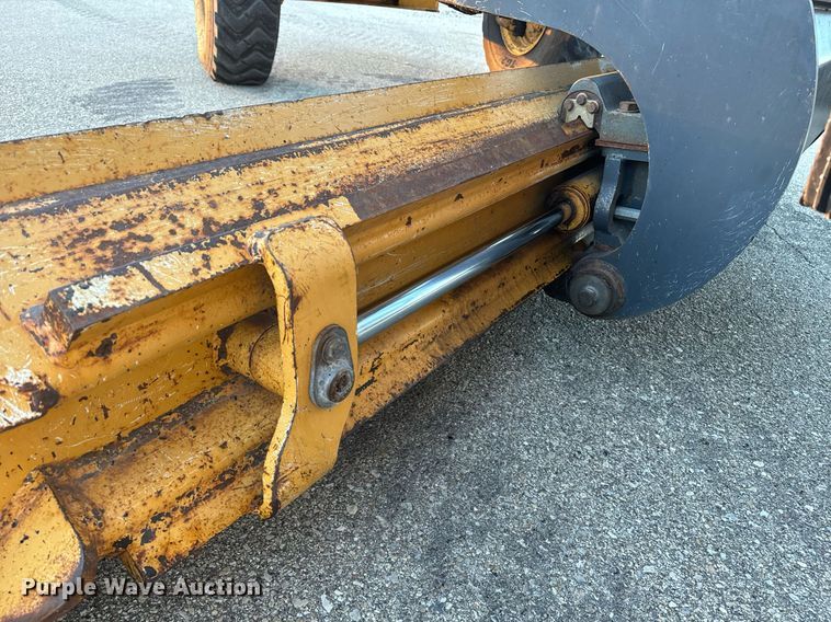 image for item DO1686 2006 John Deere 770D motor grader