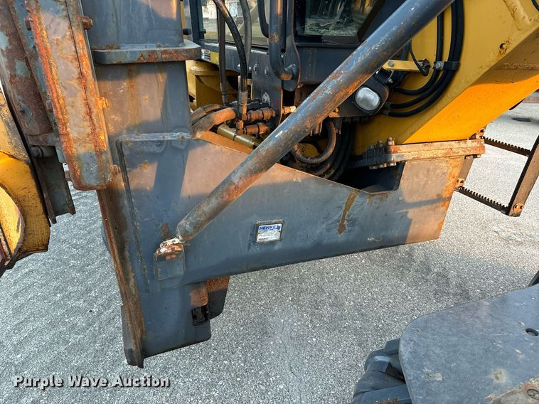 image for item DO1686 2006 John Deere 770D motor grader