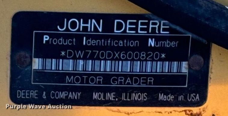 image for item DO1686 2006 John Deere 770D motor grader
