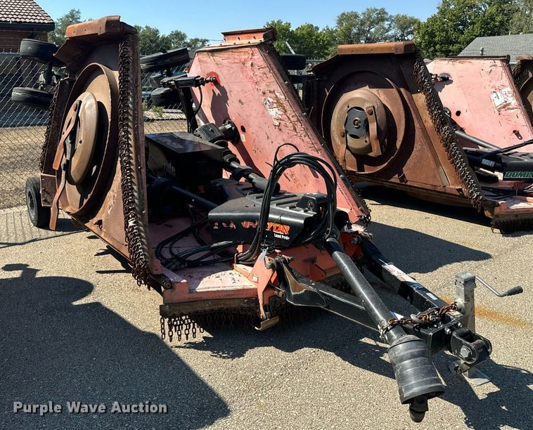 image for item DO1689 2011 Land Pride  batwing rotary mower