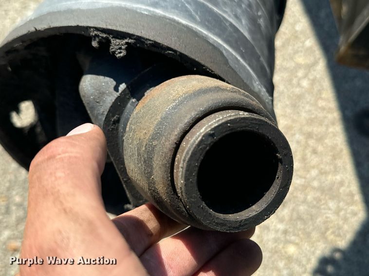 image for item DO1689 2011 Land Pride  batwing rotary mower