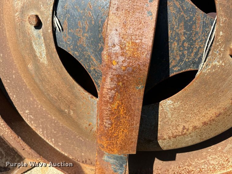 image for item DO1689 2011 Land Pride  batwing rotary mower