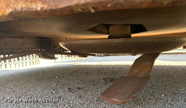 image for item DO1689 2011 Land Pride  batwing rotary mower