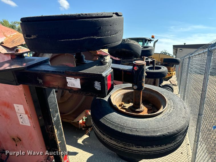 image for item DO1689 2011 Land Pride  batwing rotary mower