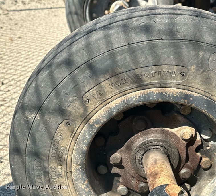 image for item DO1689 2011 Land Pride  batwing rotary mower