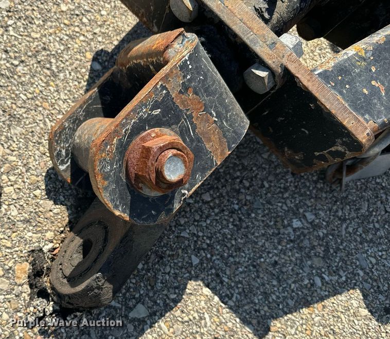 image for item DO1690 2011 Land Pride Commander  batwing rotary mower