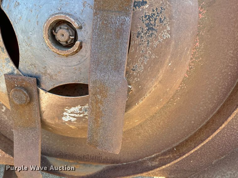 image for item DO1690 2011 Land Pride Commander  batwing rotary mower