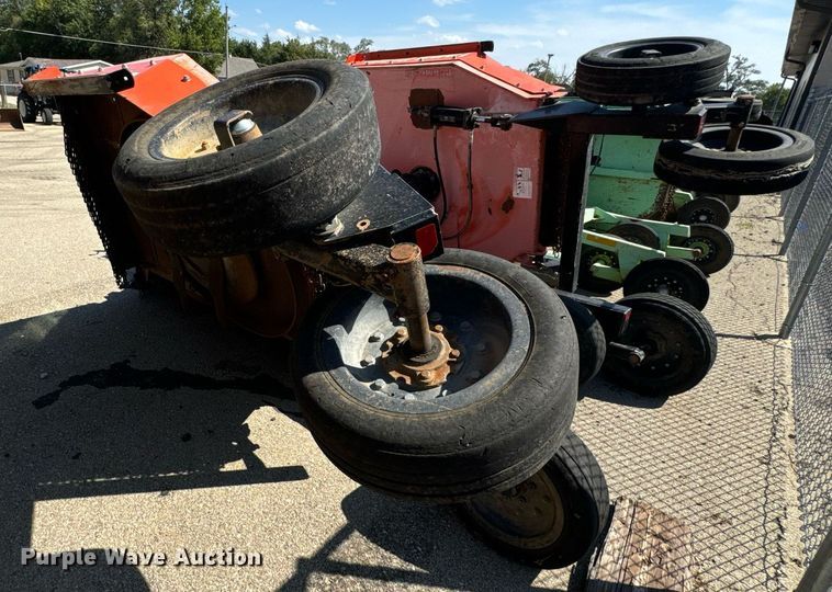 image for item DO1692 2011 Land Pride batwing rotary mower