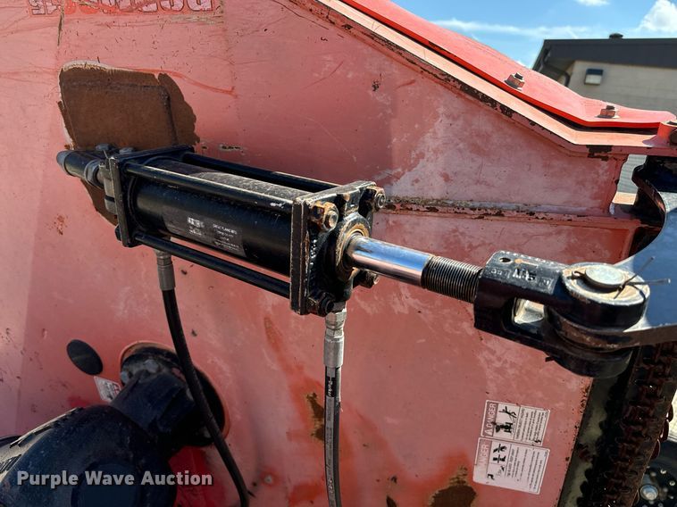 image for item DO1692 2011 Land Pride batwing rotary mower