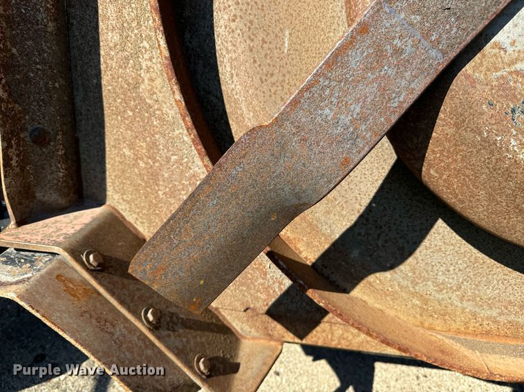 image for item DO1692 2011 Land Pride batwing rotary mower