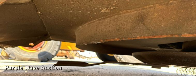 image for item DO1692 2011 Land Pride batwing rotary mower