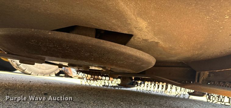 image for item DO1692 2011 Land Pride batwing rotary mower