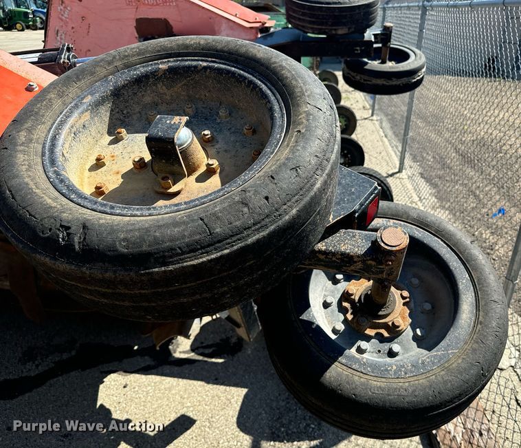 image for item DO1692 2011 Land Pride batwing rotary mower