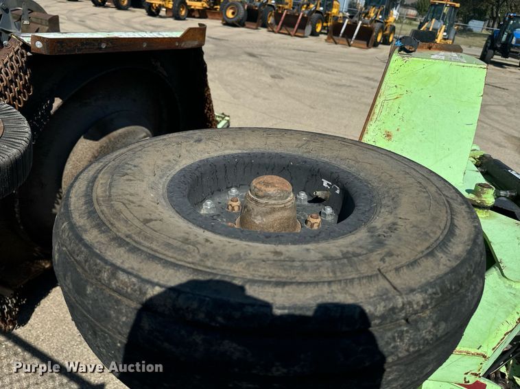 image for item DO1694 Schulte XH1500 batwing rotary mower