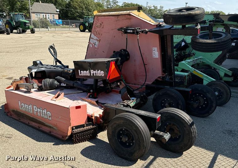 image for item DO1695 2011 Land Pride  rotary mower