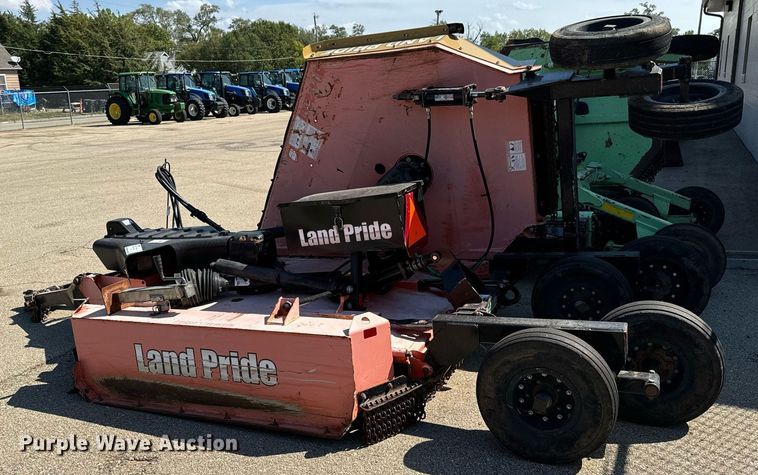 image for item DO1695 2011 Land Pride  rotary mower