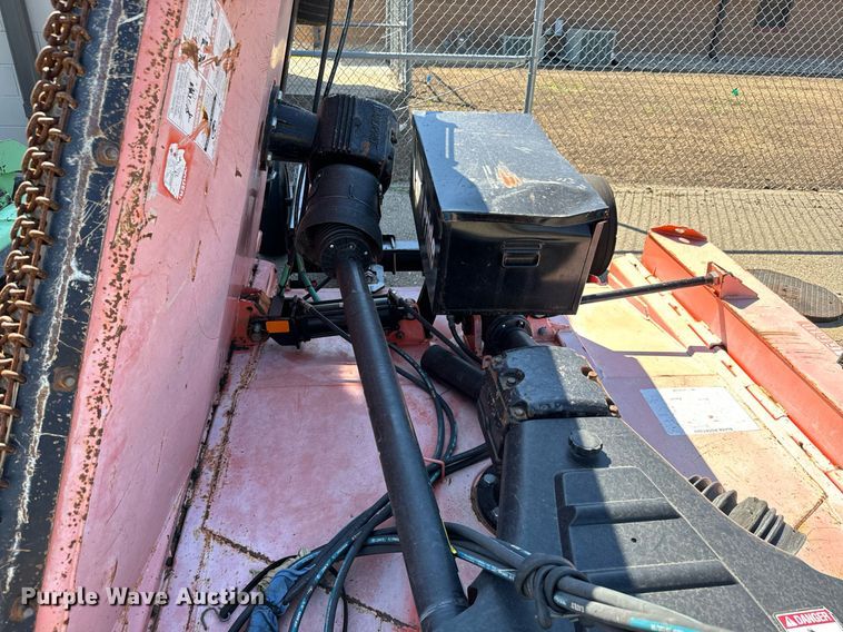 image for item DO1695 2011 Land Pride  rotary mower