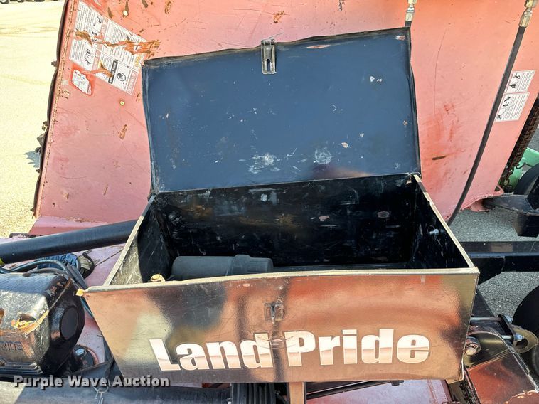 image for item DO1695 2011 Land Pride  rotary mower