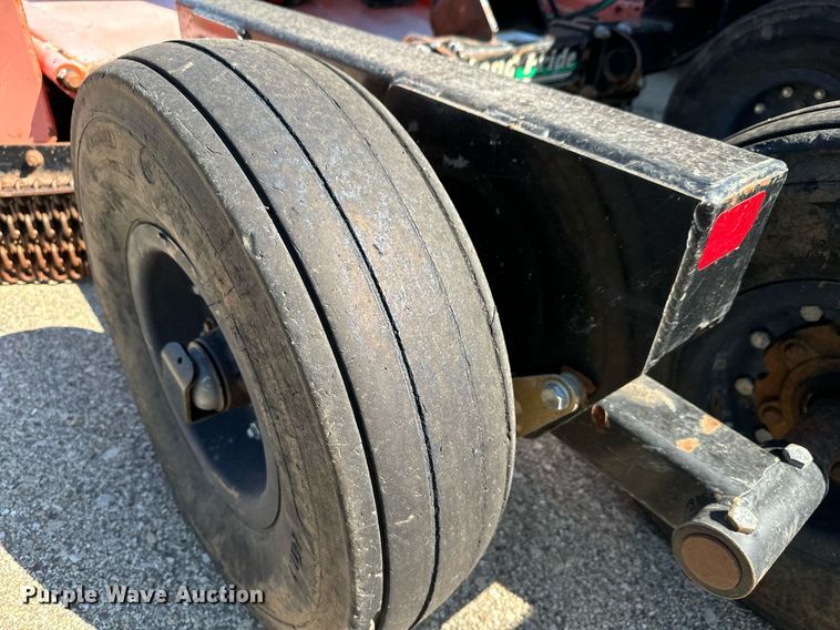 image for item DO1695 2011 Land Pride  rotary mower