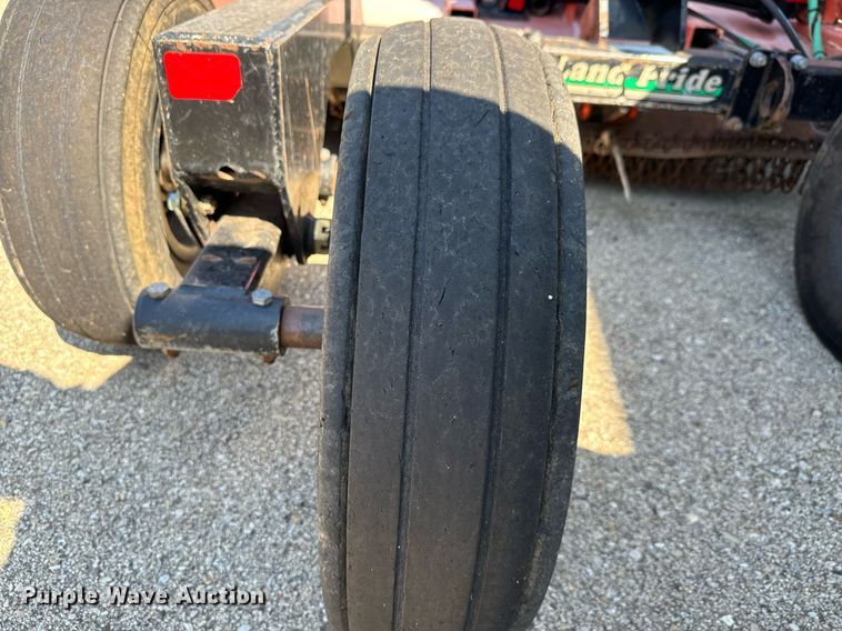 image for item DO1695 2011 Land Pride  rotary mower