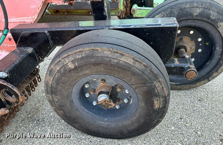 image for item DO1695 2011 Land Pride  rotary mower