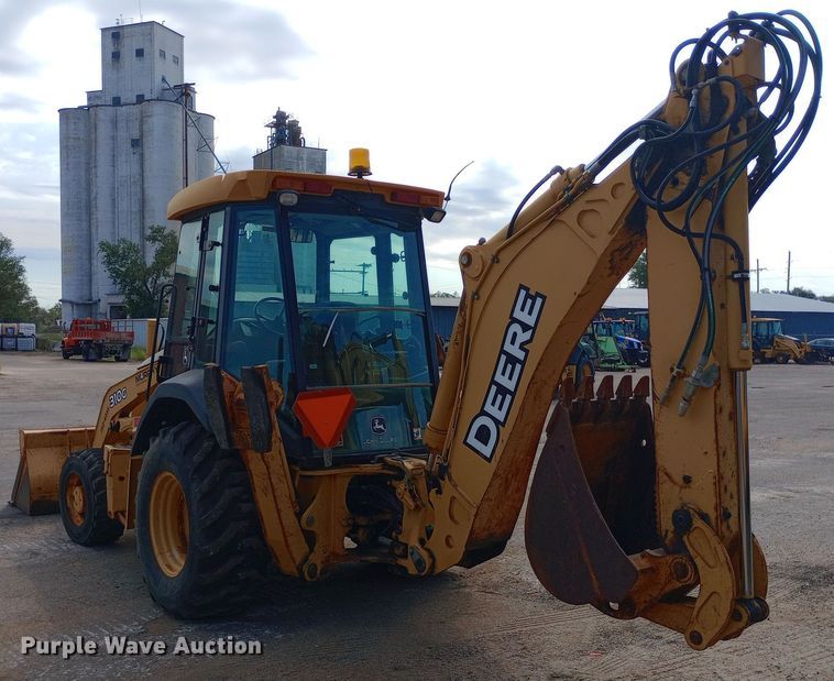 image for item DO1708 2005 John Deere 310G backhoe