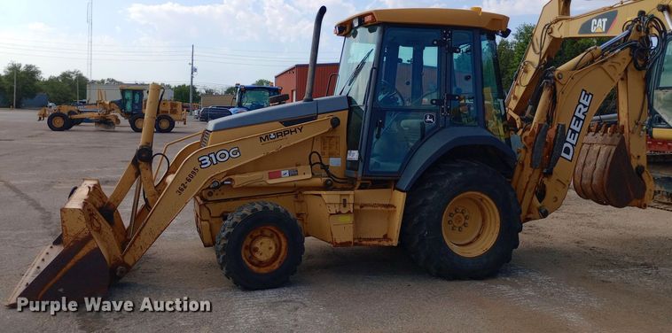 image for item DO1708 2005 John Deere 310G backhoe