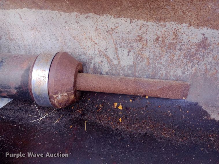 image for item DO1708 2005 John Deere 310G backhoe