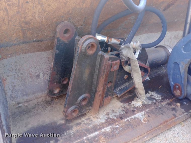 image for item DO1708 2005 John Deere 310G backhoe