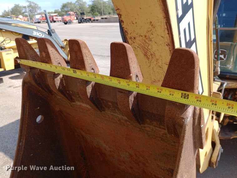 image for item DO1708 2005 John Deere 310G backhoe
