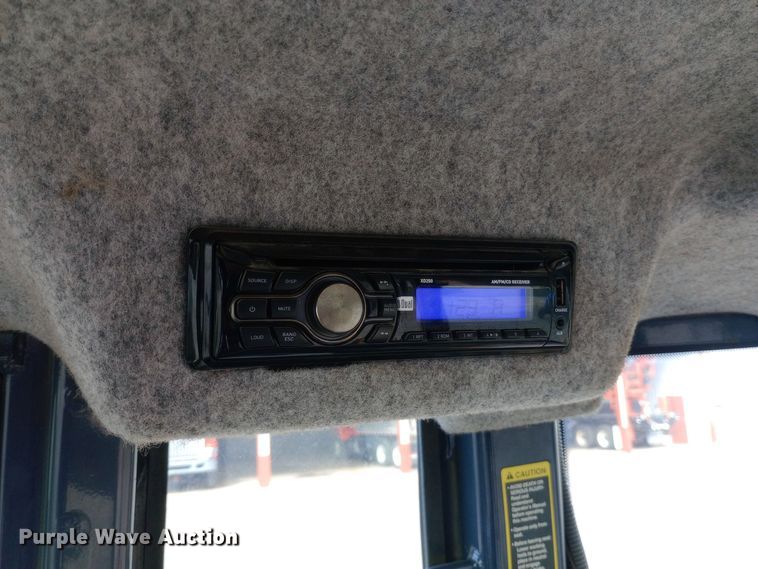 image for item DO1708 2005 John Deere 310G backhoe