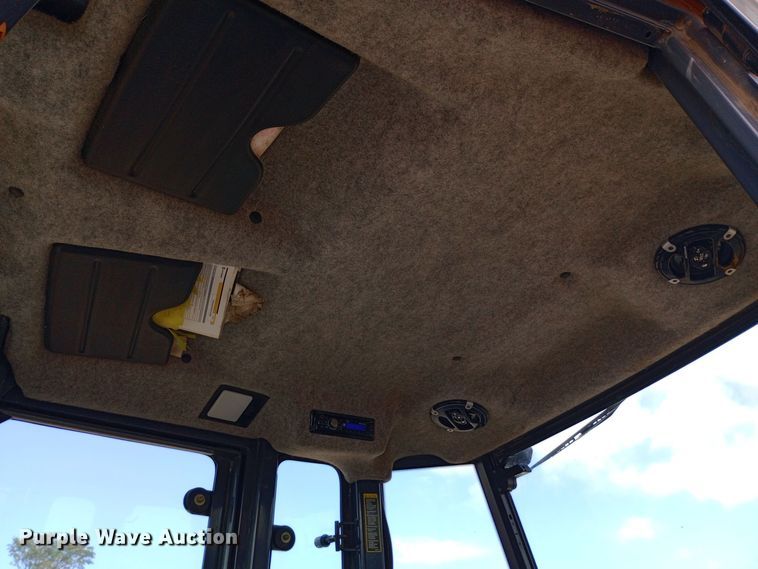 image for item DO1708 2005 John Deere 310G backhoe