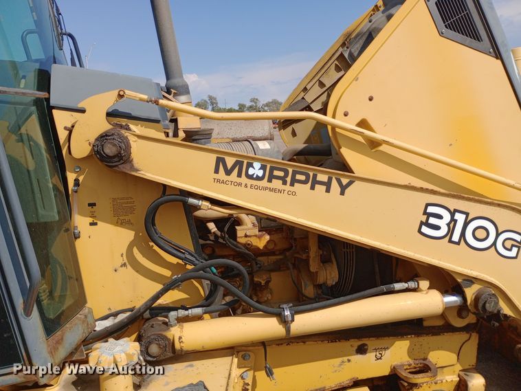 image for item DO1708 2005 John Deere 310G backhoe