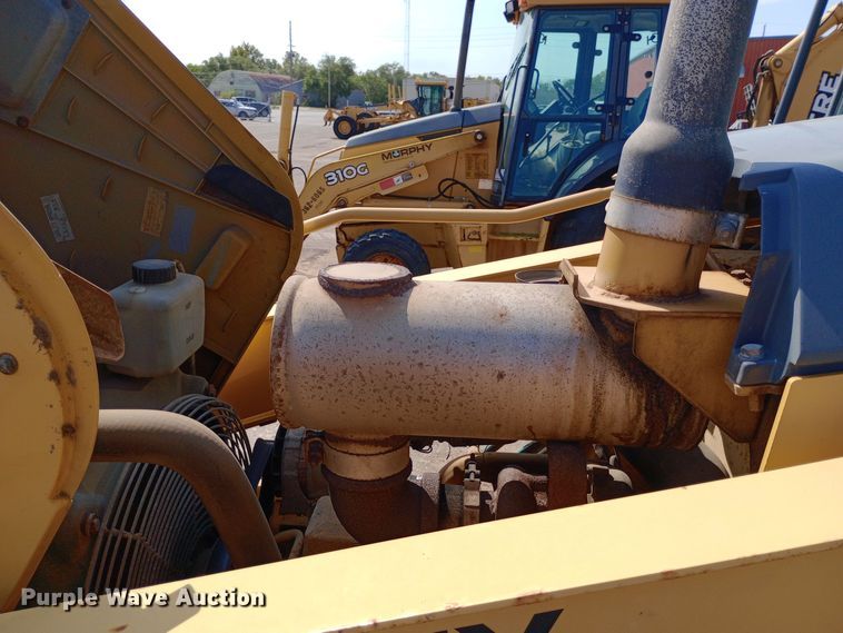 image for item DO1708 2005 John Deere 310G backhoe