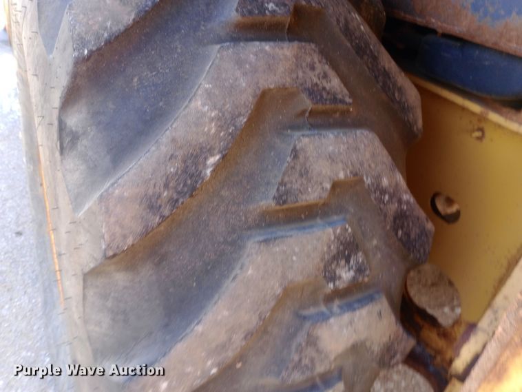 image for item DO1708 2005 John Deere 310G backhoe