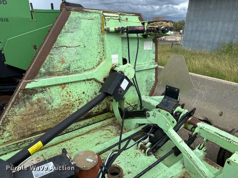 image for item DO1711 2006 Schulte XH1000 rotary mower