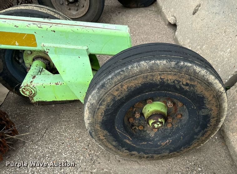 image for item DO1711 2006 Schulte XH1000 rotary mower