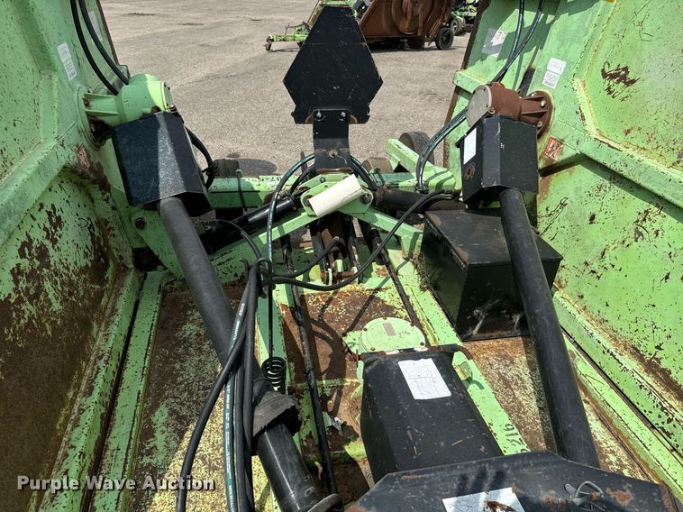 image for item DO1713 2006 Schulte  XH1500 batwing rotary mower