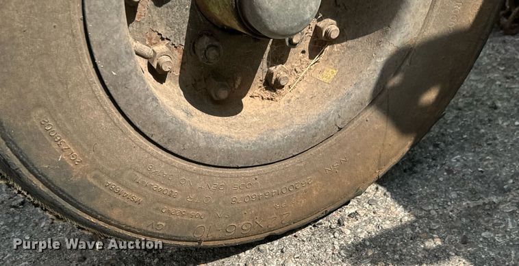 image for item DO1713 2006 Schulte  XH1500 batwing rotary mower