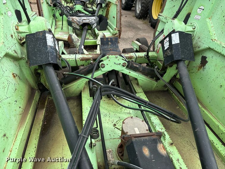 image for item DO1716 2003 Schulte XH1500 batwing rotary mower