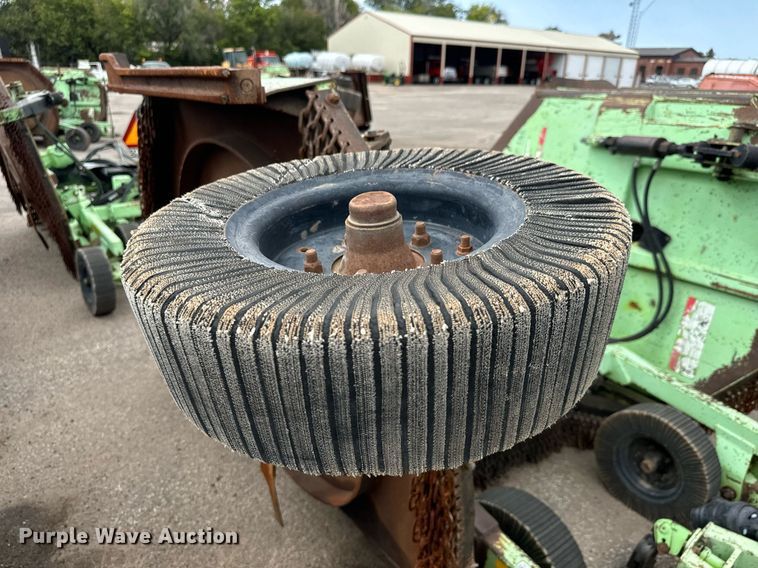 image for item DO1716 2003 Schulte XH1500 batwing rotary mower