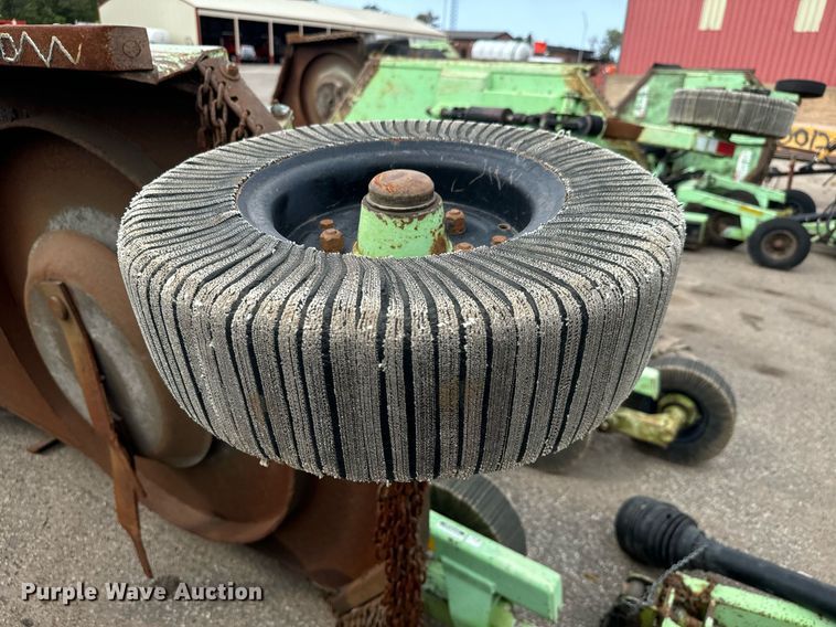 image for item DO1717 2007 Schulte XH1500 batwing rotary mower