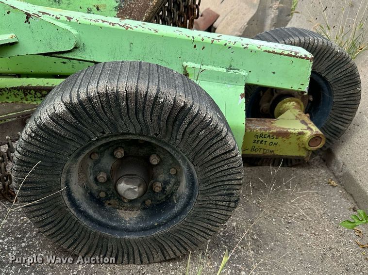 image for item DO1718 2006 Schulte  XH1500 batwing rotary mower