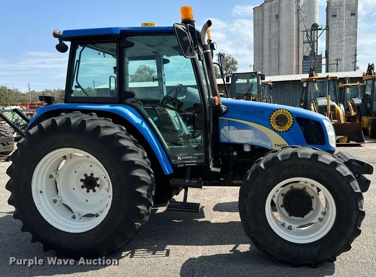 image for item DO1719 2012 New Holland T5070 MFWD tractor